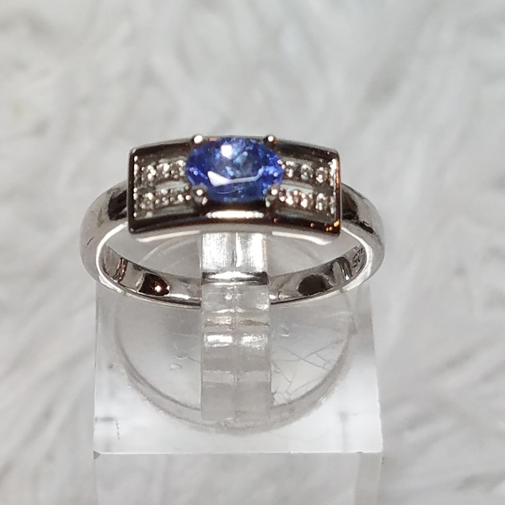 GENUINE TANZANITE RING
